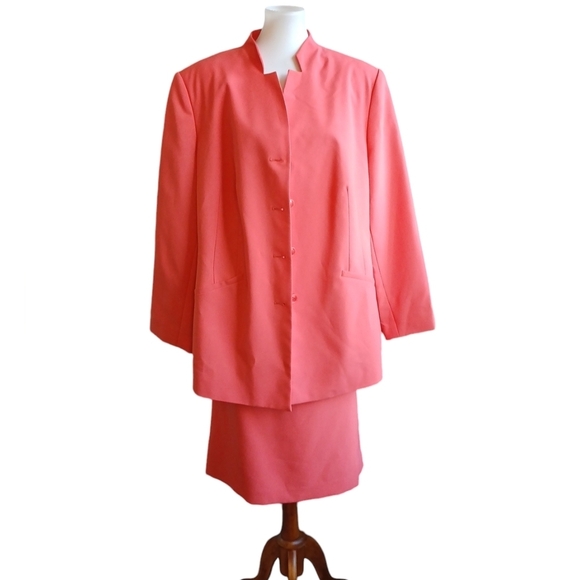 NEW Plus Size Skirt Suit Set Melon/Pink bt C.J. Phillips Size 20W - Picture 10 of 10